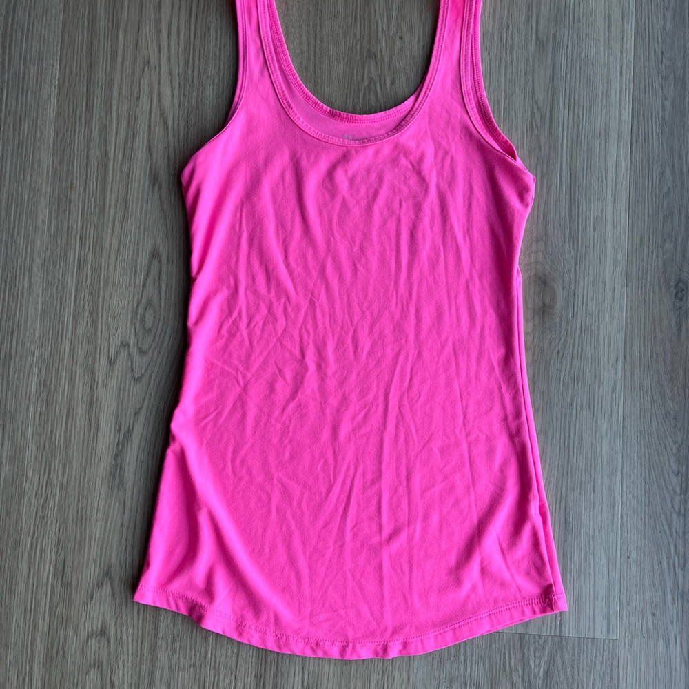 No boundaries tank top pink size small (3-5)